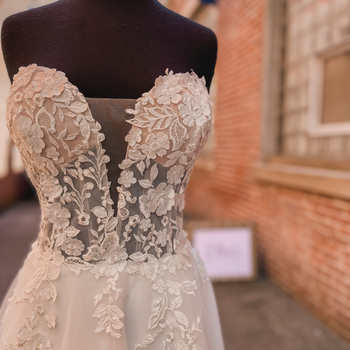 Ellen’s Bridal & Dress Boutique